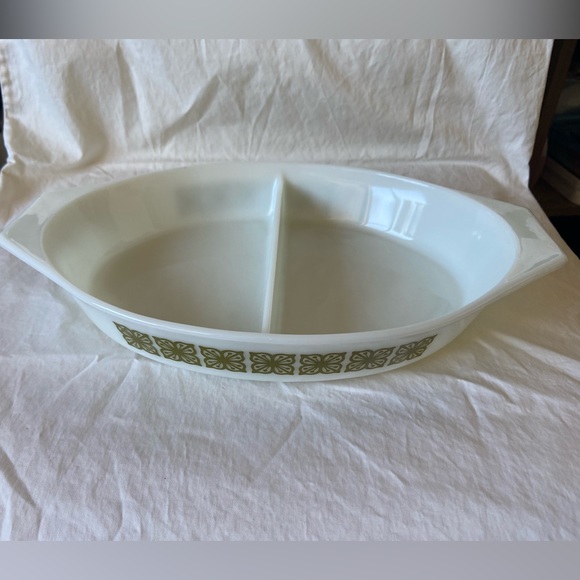 Pyrex Kitchen Vintage Pyrex Serving Dish Poshmark